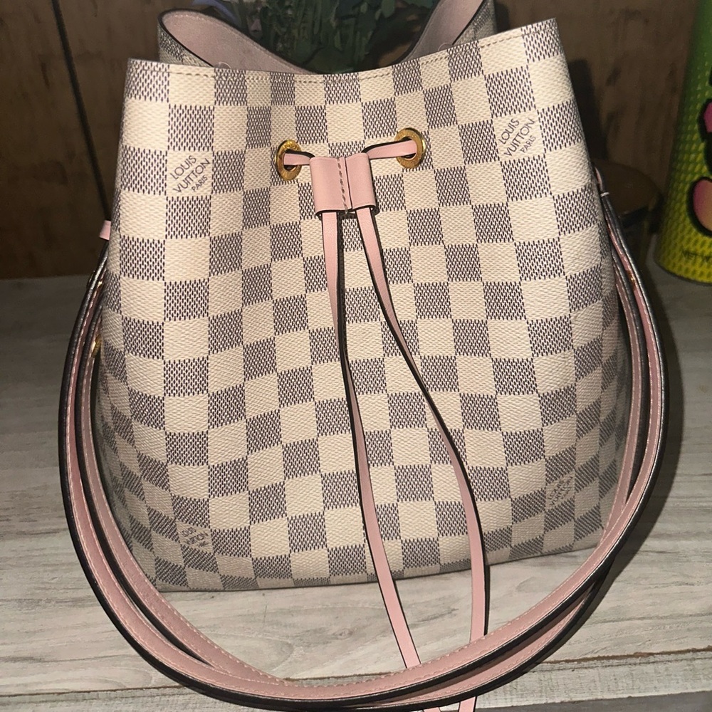 Louis Vuitton Neonoe 💕 Damier Azur Rose